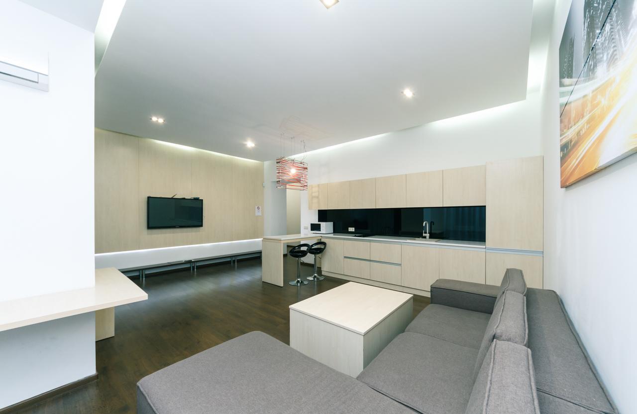 Kreschatik 21 With Terrace 2Br เคียฟ ภายนอก รูปภาพ